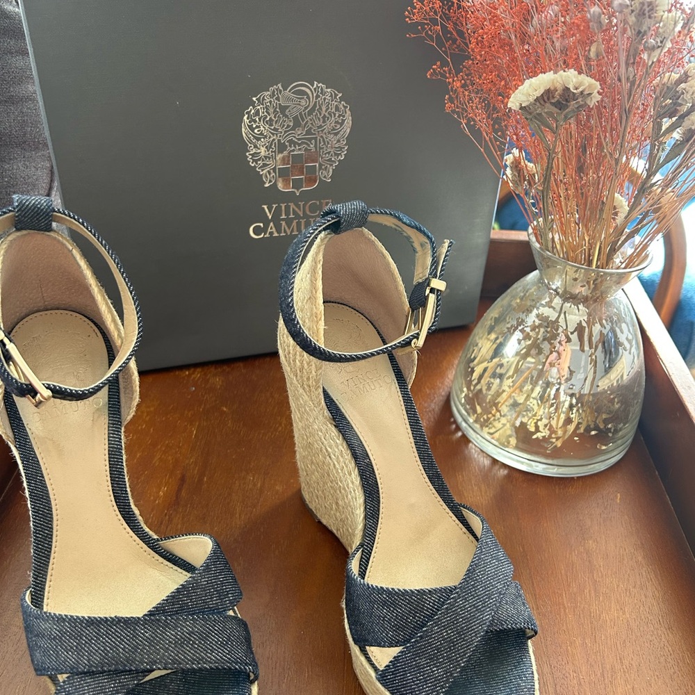 Vince Camuto Women's Black Wedge Sandals